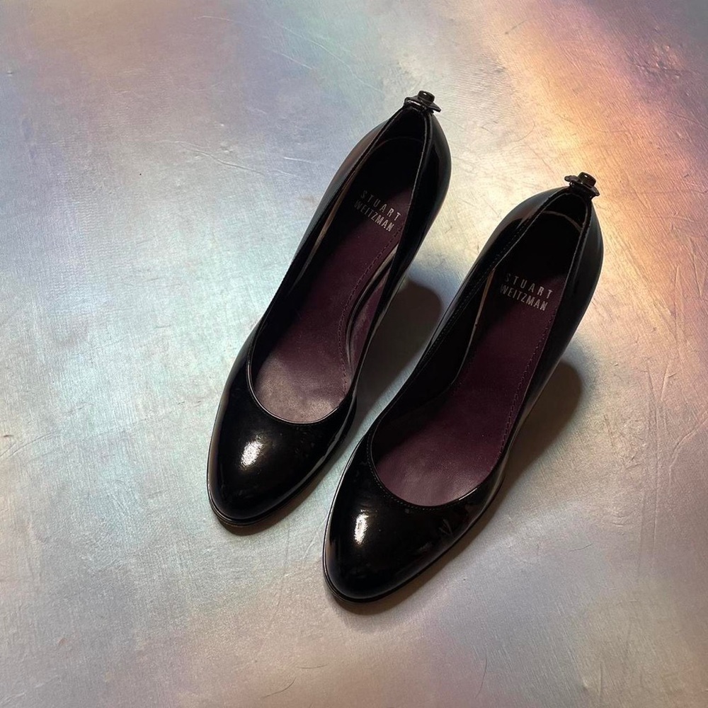 Black stiletto heels